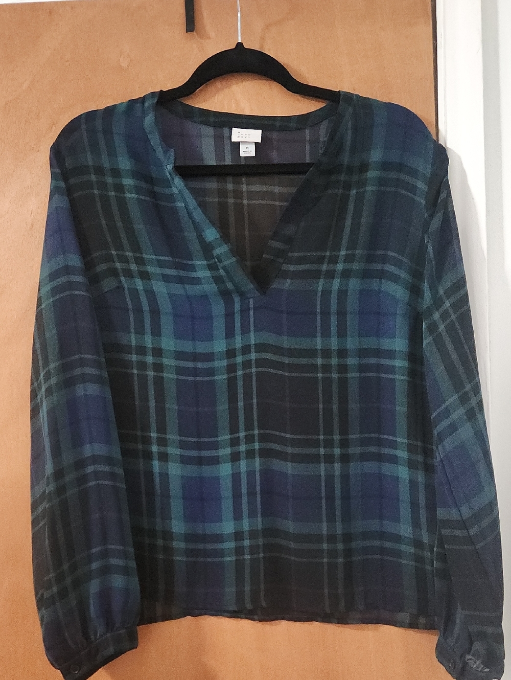 A NEW DAY Sheer Plaid V-Neck Long Sleeve Blouse in Navy, Green,& Black Size Med
